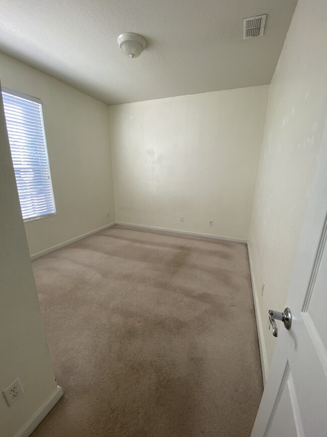 Building Photo - 3848 Lexmark Ln
