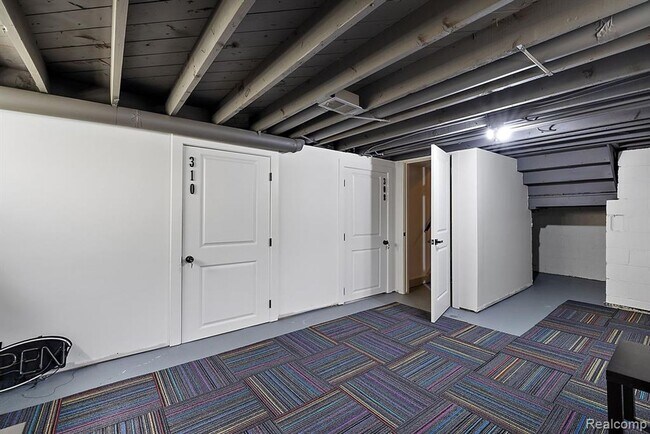 Building Photo - 308-310 East Harry Ave