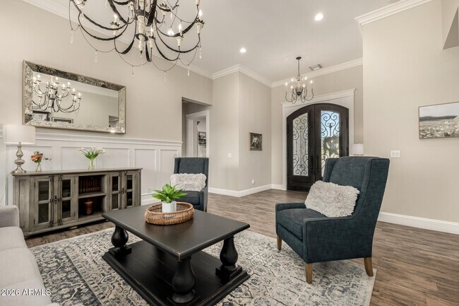 Building Photo - 2013 E Mallory St