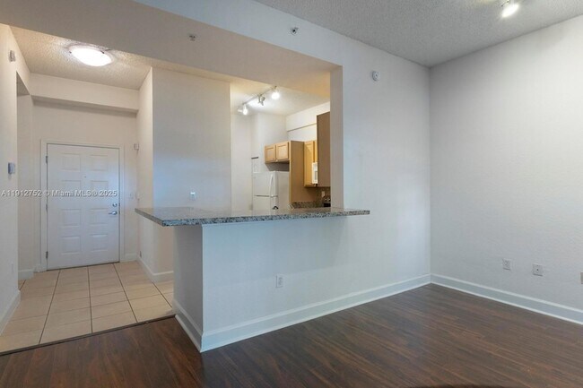 Building Photo - 6001 SW 70th St