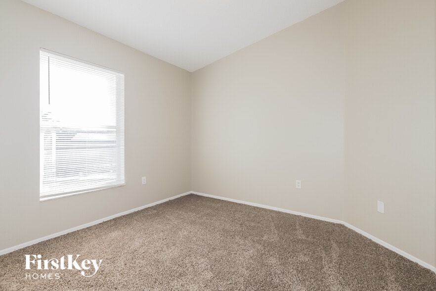 Building Photo - 785 Hunt Dr