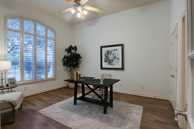 Building Photo - 12419 Acacia Arbor Ln