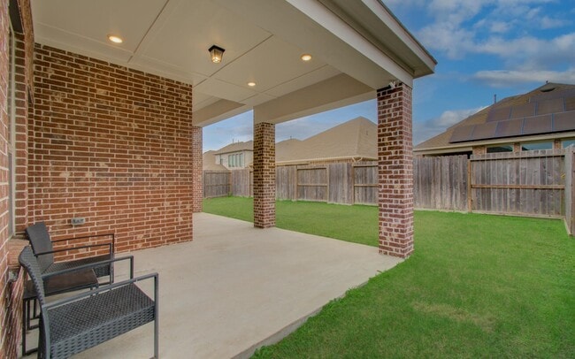 Building Photo - 11810 Dockside Shores Dr