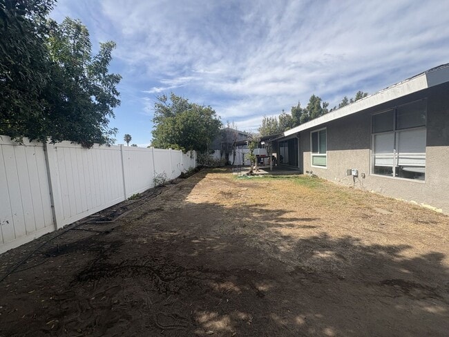 Building Photo - 5310 Redding Rd