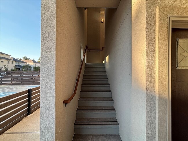 Building Photo - 504 Nursery Rd