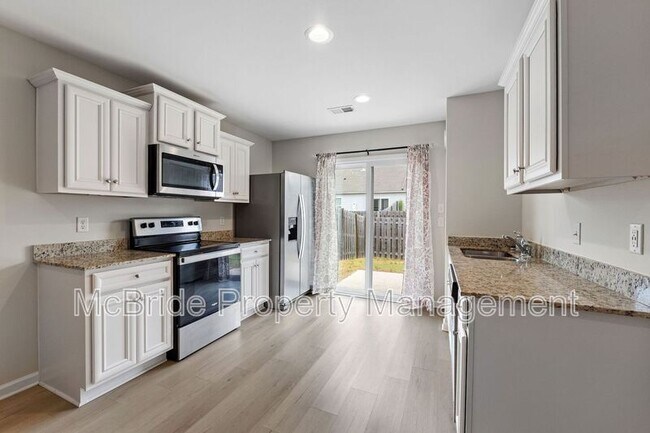 Building Photo - 959 Madrid Ct