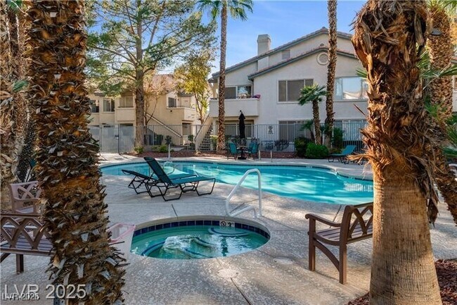 Building Photo - 5140 Mandalay Springs Dr