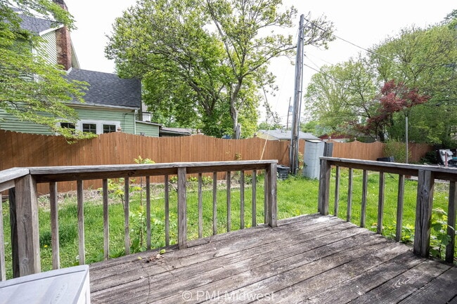 Building Photo - "Charming 2-Bed, 2-Bath Duplex in Prime Franklin Locale – Spacious 1,464 Sq Ft!"