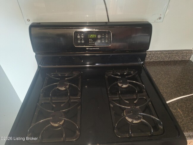 Building Photo - 9217 Alexander Ave