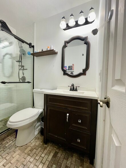 BATHROOM 1 - 5840 SW 5th St