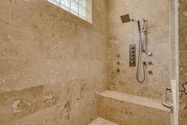 Building Photo - 9477 Cedar Ridge Ln