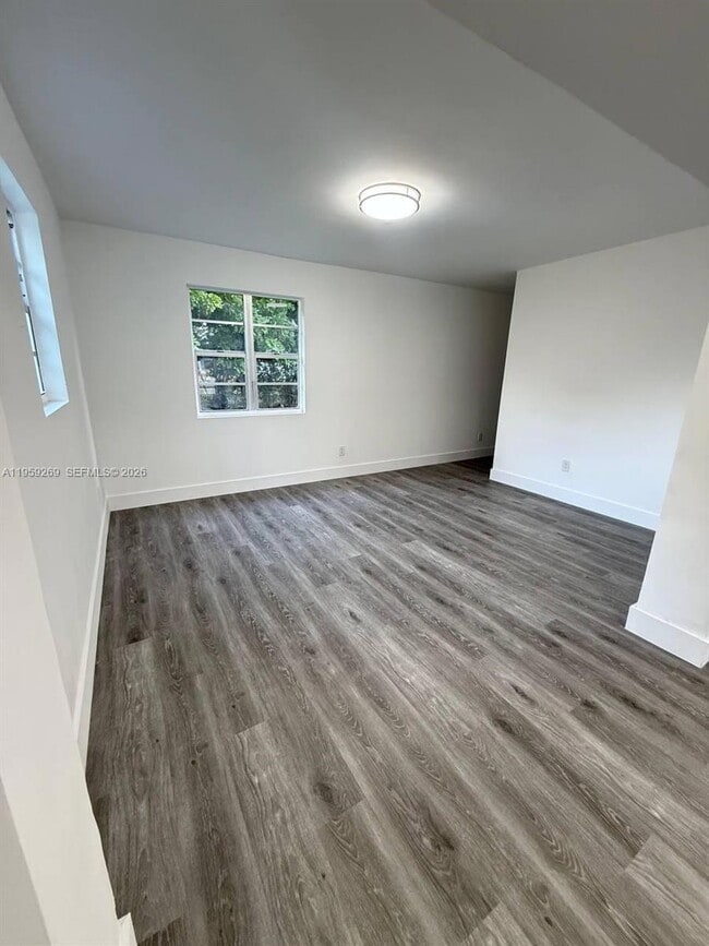 Building Photo - 3510 SW 36th Ct