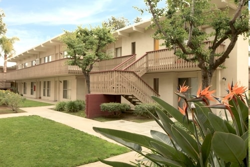 Primary Photo - Valle at Fairway