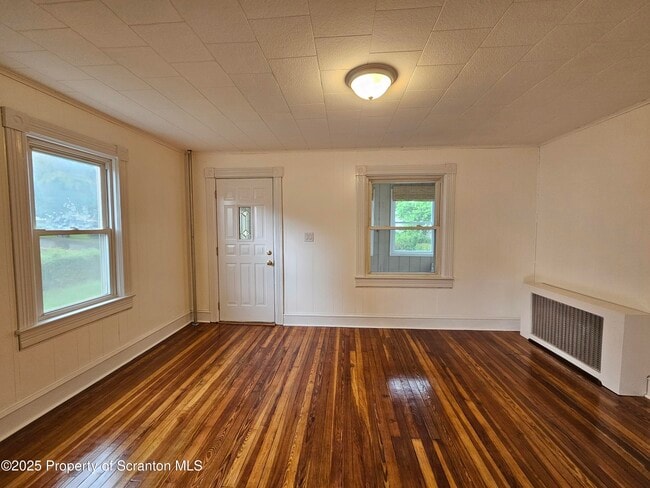 Building Photo - 311 Oleckna St