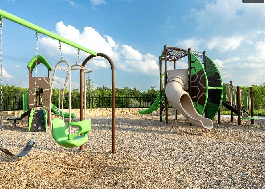 Building Photo - 510 Blanton St