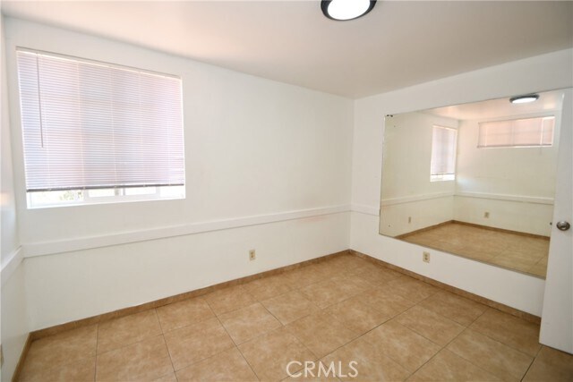Building Photo - 14103 Fonthill Ave