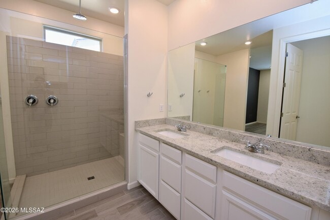 Building Photo - 12115 N Candywine Dr