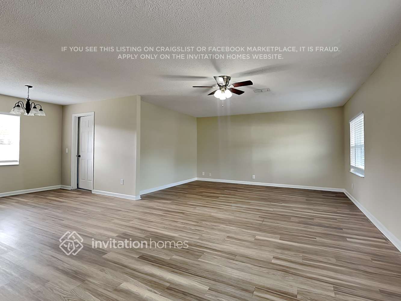 Building Photo - 320 Roosevelt Square