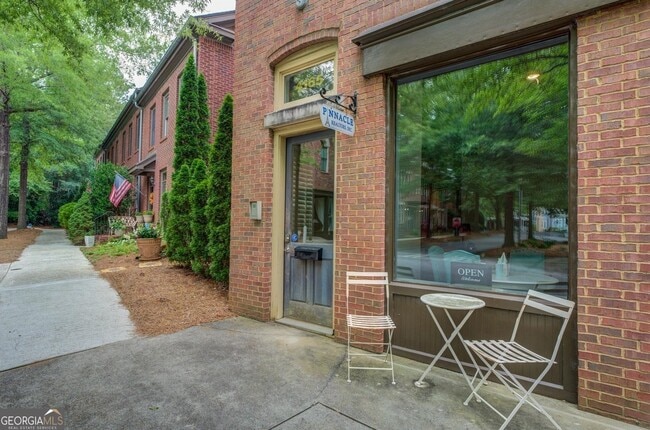 Building Photo - 4165 Raphael Street