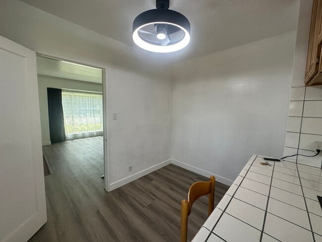 Building Photo - Perfection! Corner Lot Pool Home