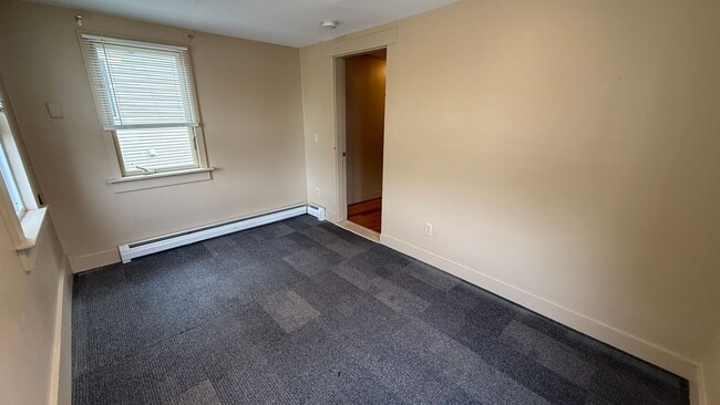 Building Photo - 15 Madbury Rd