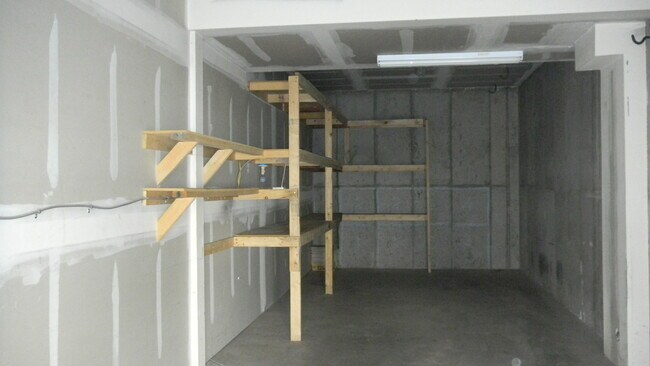 Building Photo - 6106 Sunset Ridge Ct