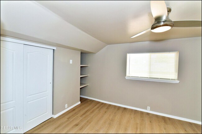 Building Photo - 6412 Pizarro St