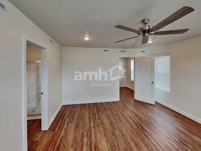 Building Photo - 8974 S John Annie Ln