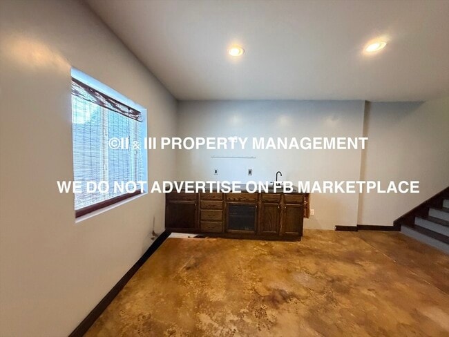 Building Photo - 2236 SW Morris Dr