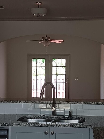 Building Photo - 724 Buddy Ct