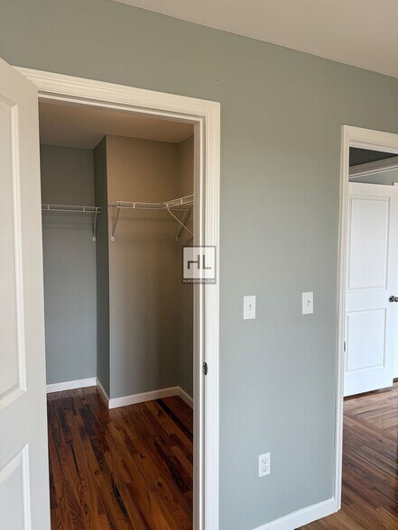 Building Photo - CUNARD AVENUE