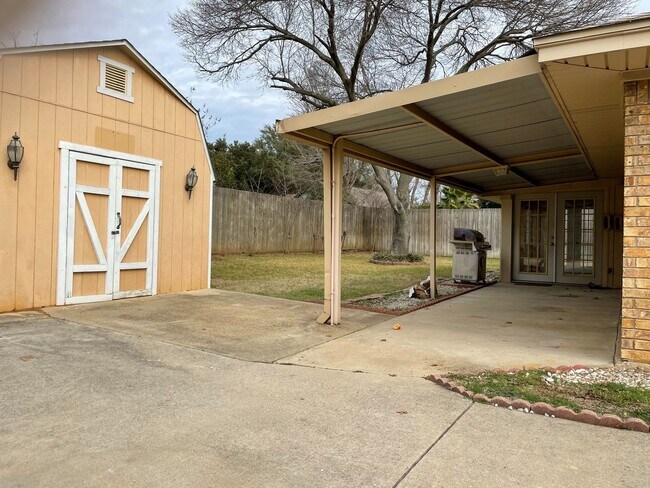 Building Photo - 3/2/2 Grapevine-Colleyville ISD
