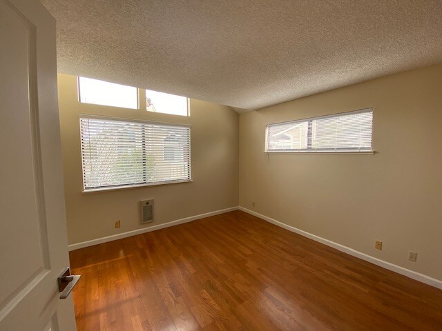 Building Photo - 2859 S Bascom Ave