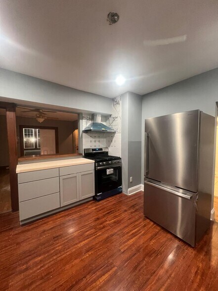 Building Photo - 508 Commerce Dr