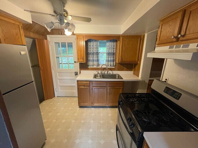 Building Photo - COMING SOON! This is a Lease-to-Own – Not ...