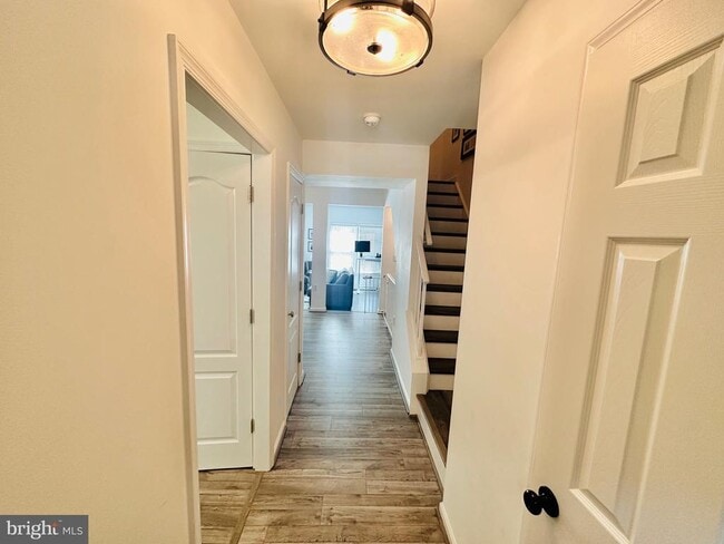 Building Photo - 12010 Glen Alden Rd