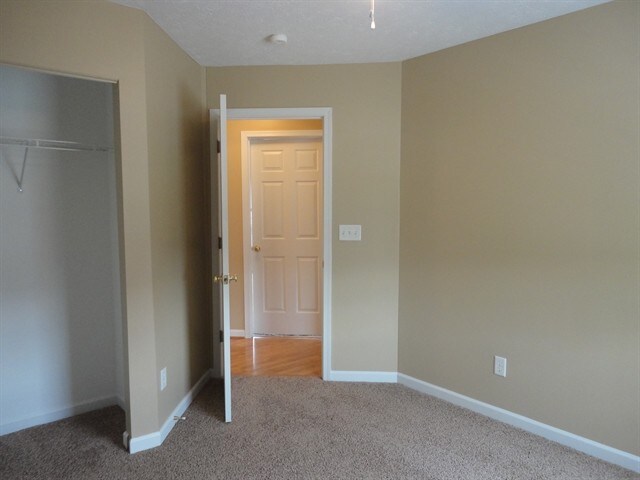 Building Photo - 504 Indian Lake Dr