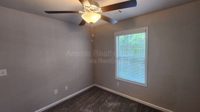 Building Photo - 5238 Pinnacle Walk