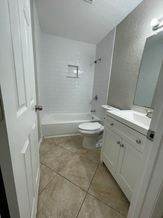 Building Photo - 2886 Harson Way