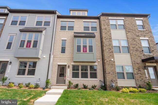 Building Photo - 12606 BRANCH HOLLOW Ln