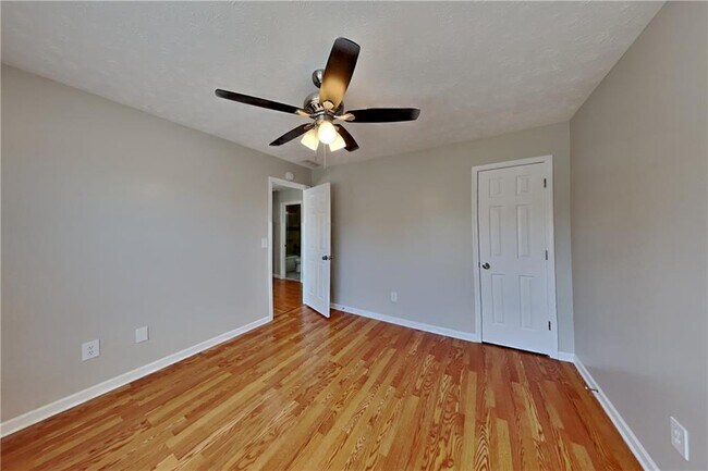Building Photo - 3511 Autumn Farm Terrace