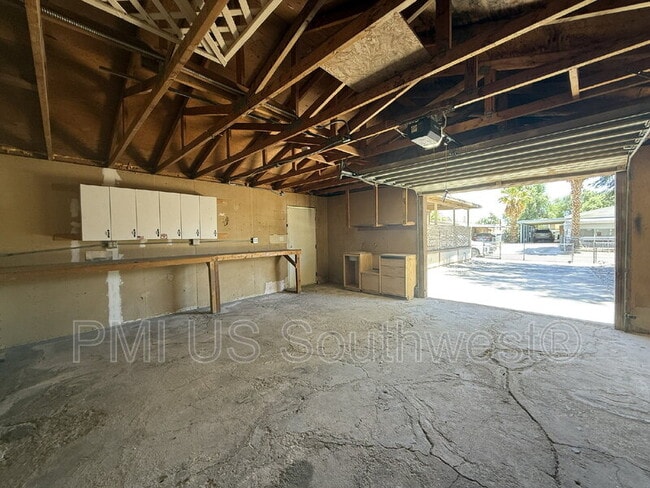 Building Photo - 2111 Santa Cruz Ave