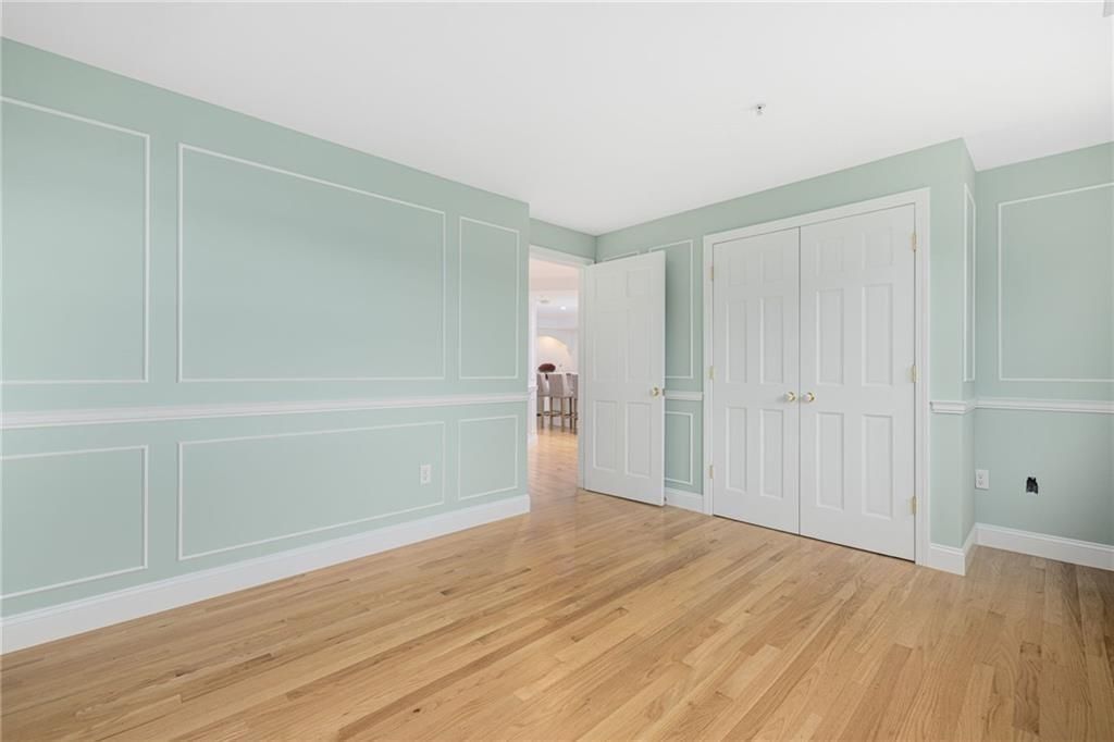 Building Photo - 53 Conanicus Ave