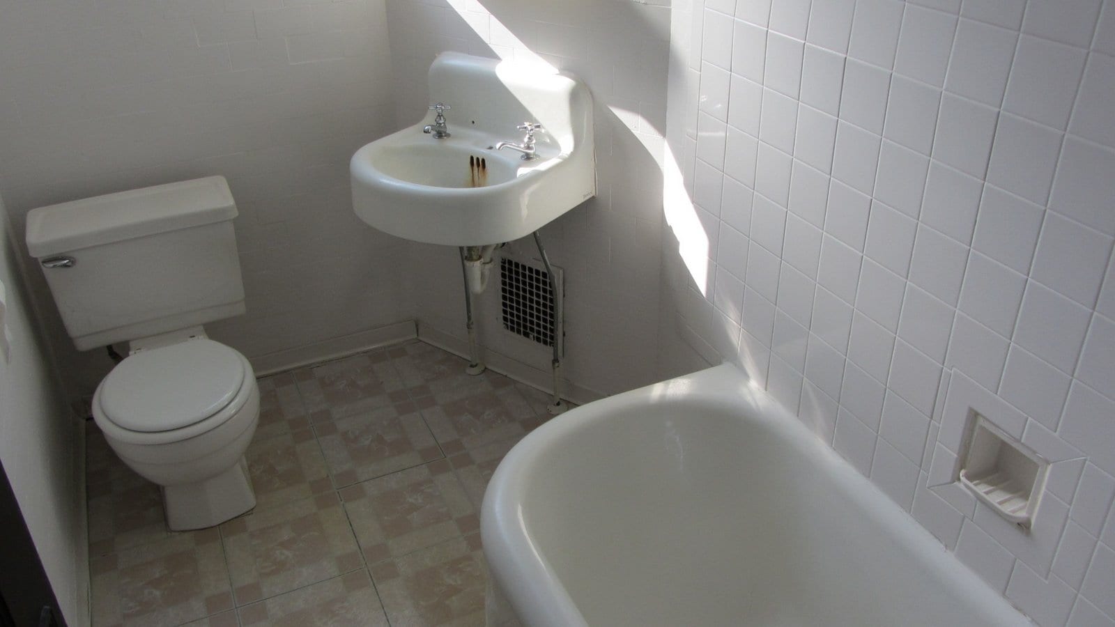 Building Photo - 1845 Chislett St