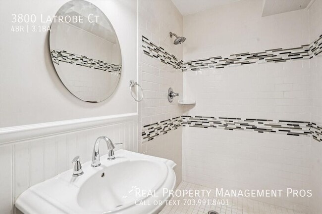 Building Photo - 3800 Latrobe Ct