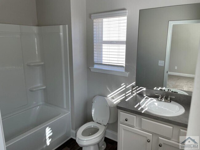 Building Photo - 1271 Towne Square Ct