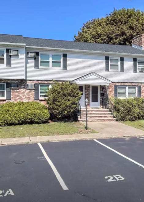 Building Photo - 2 Hobson St