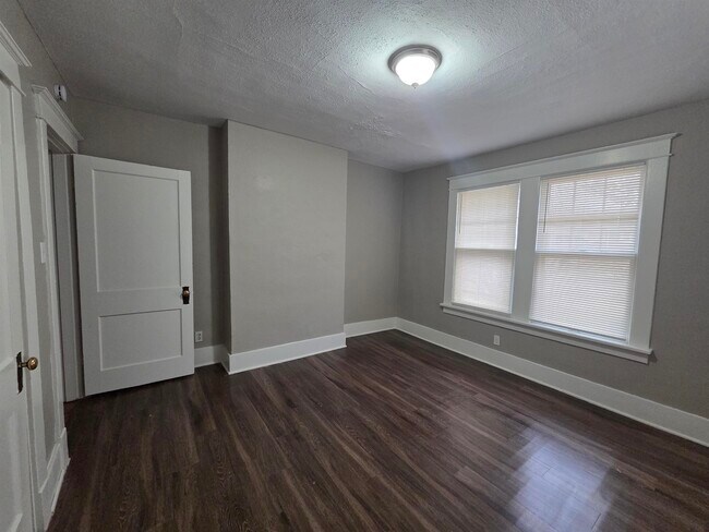 Building Photo - 3554 Faxon Ave