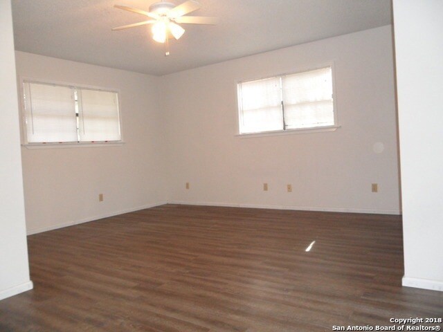 Building Photo - 2834 Candlelight Dr