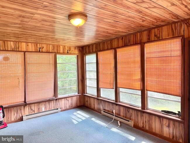 Building Photo - 11124 Dahlgren Rd